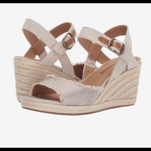 Like new (worn once briefly) Lucky brand wedges